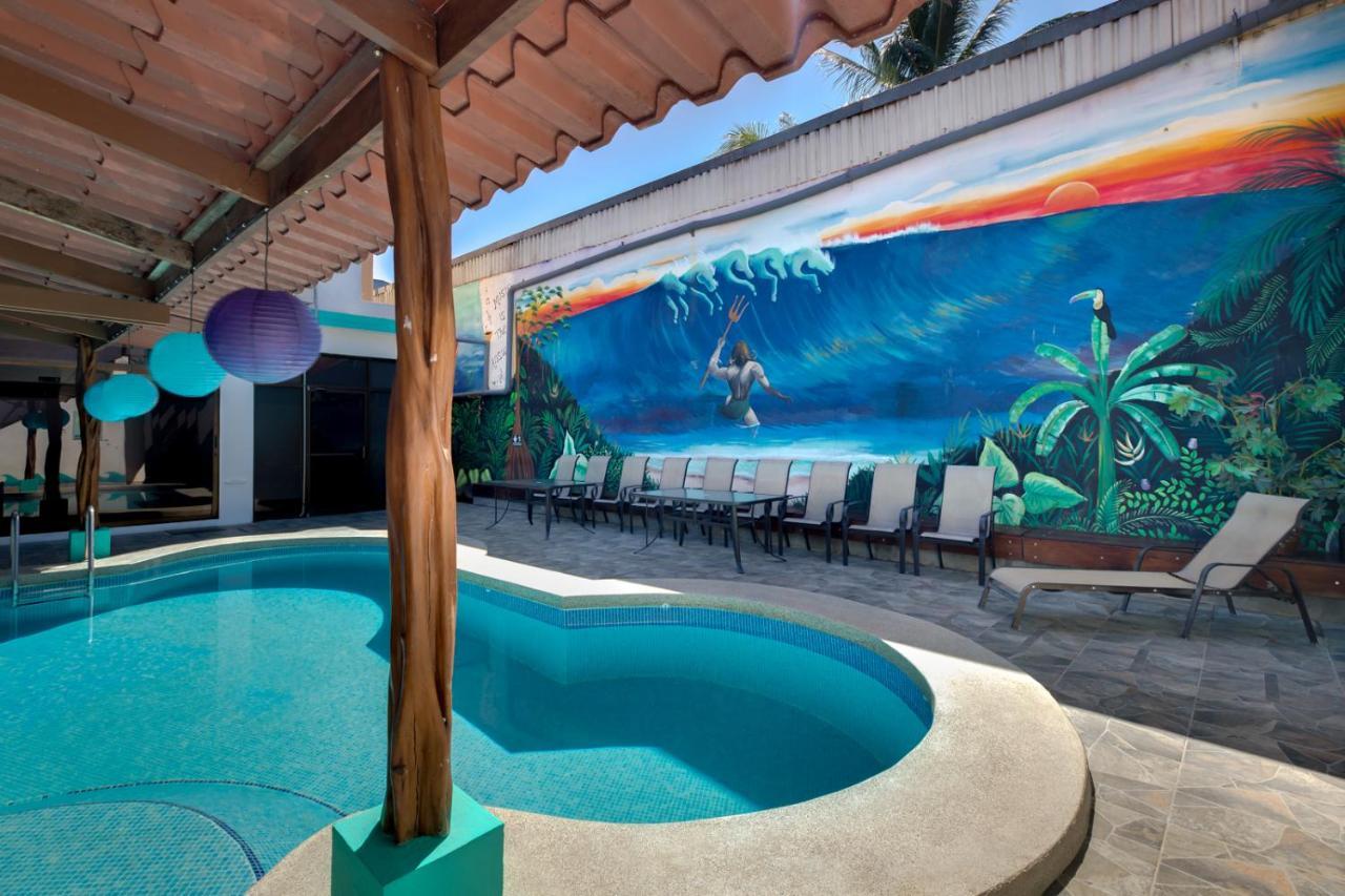 Hotel Poseidon Jacó Exterior foto